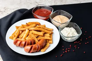 Cârnați Debrețin + garnitură