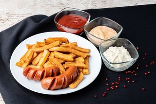 Cârnați Debrețin + garnitură