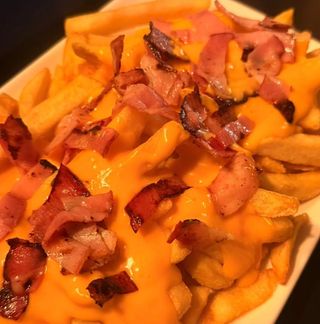 Batata com Cheddar e Bacon