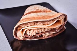 Palačinka  Krem(crni ili beli),banana i plazma