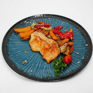 Marinirani pileći file sa povrćem