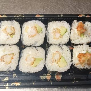 F46 futomaki con gamberi fritti 