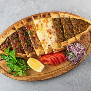 Ассорти из пиде