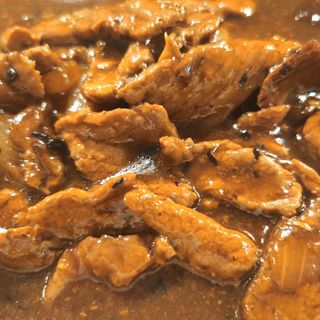 151-Ternera Con Salsa De Lenteja Negra