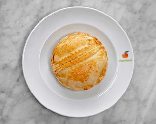 Empada de frango grande