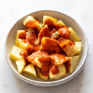 Ración De Patatas Bravas