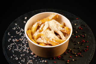 Cartofi Proaspăt Prăjiți cu Parmesan