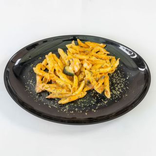 Garganelli gamberi e zucchine