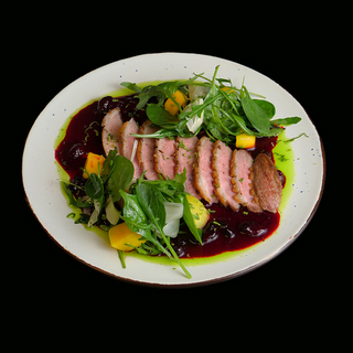 Качина грудка з ягідним соусом