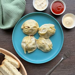 Манты из говядины (4 шт.)