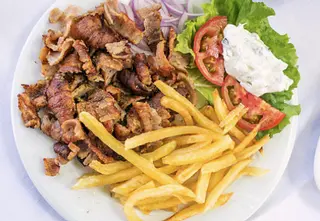 Plato Especial + Bebida (2 uds) + Postre (2 uds)
