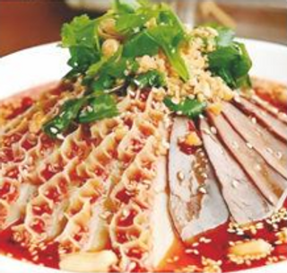 Insalata di manzo e trippa piccante