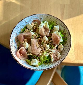 Салат з прошутто (180г)