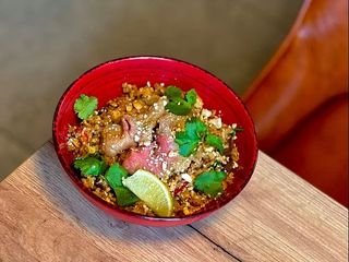 Смажений рис по-тайськи з телятиною (450г)