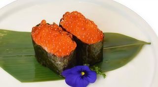 Gunkan salmone ikura