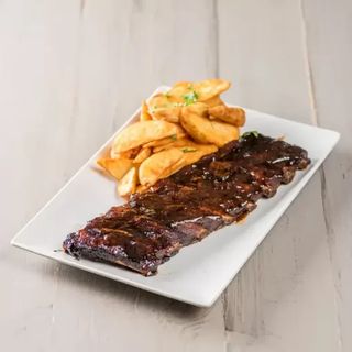 COASTE DE PORC LA CUPTOR IN SOS BARBEQUE 