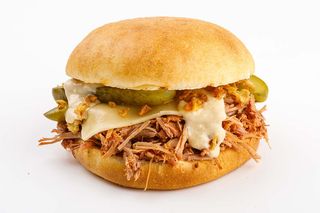 Burger bavarese Lecker Pork con patatine fritte 