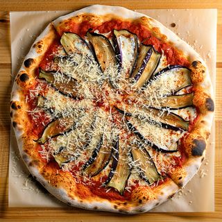 Pizza Parmigiana Ø 32cm