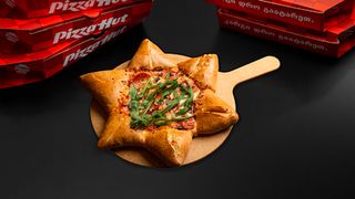 პიცა ვარსკვლავი-პეპერონი ნივრის ზეთით