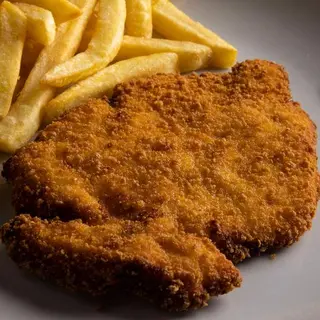 Cotoletta di pollo, patatine e salsa rosa+ bibita a scelta