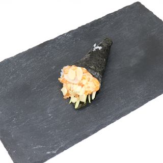 Temaki salmao piccante