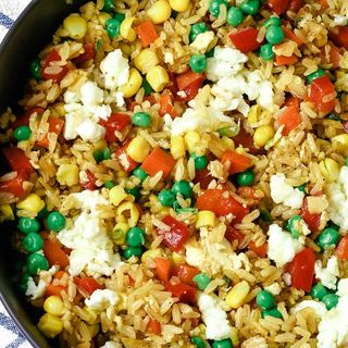 Verduras Fritas Con Huevo Y Arroz