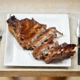 Пържени свински ребра в соев сос (400г)
