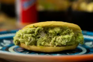 Arepa Reina Pepiada