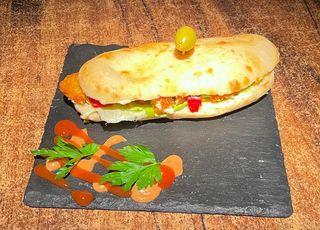 Sandwich bagheta”Brad Pitt” 200 gr.