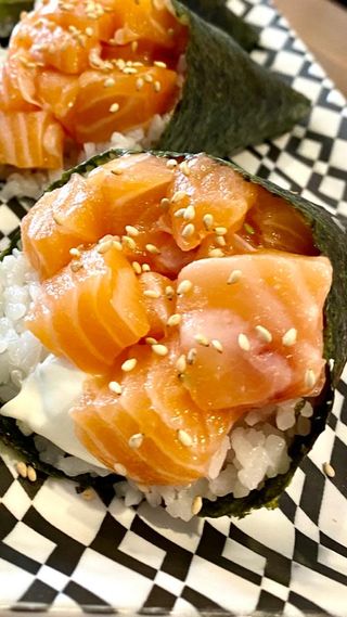 Temaki Cono De Philadelphia