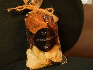 Мікс цукерок з мигдалевими чіпсами (150g)