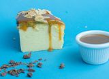 Cheesecake Sauce Caramel et Amandes Effilés Grillés
