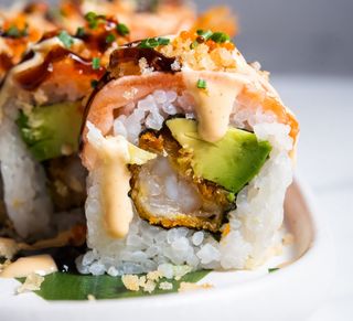 Kiss Me Salmón Roll