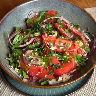 გუდის ყველის სალათი (350 გრ)