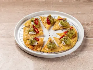 Гуакамоле з чіпсами тако (160g)