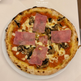 Prosciutto E Funghi