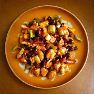 Pollo Con Guindillas