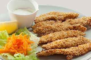 Панирани Свински флейки с  гарнитура(300г)