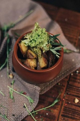 Печена картопля з розмарином
