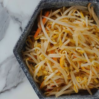 Germogli di Soia Saltati