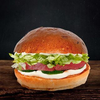 Бургер з тунцем (182г)