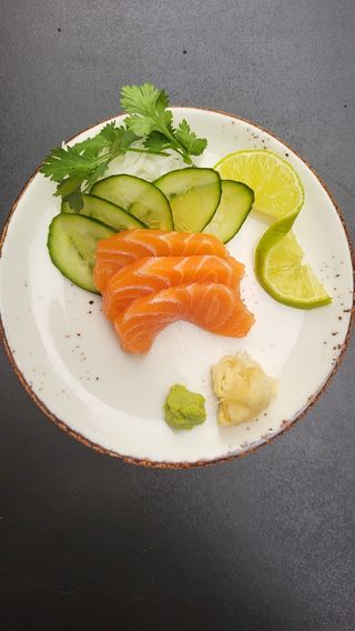 Sake Sashimi