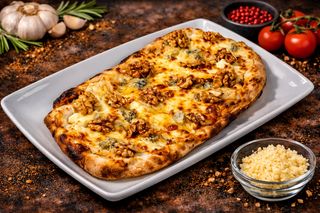 Pinsa Mozzarella e Noci*