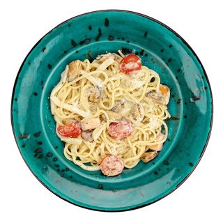 Паста з морепродуктами та лососем (250г)