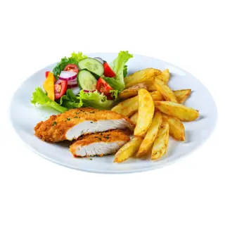 Pechuga pollo empanada, papas y ensalada.