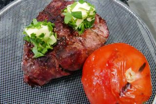 Muschi de vita cu rucola si parmezan