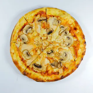 Пицца с курицей и грибами (500г)