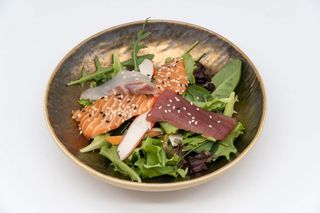 Insalata con misto di mare