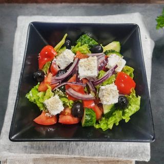 Салат Грецький (200г)