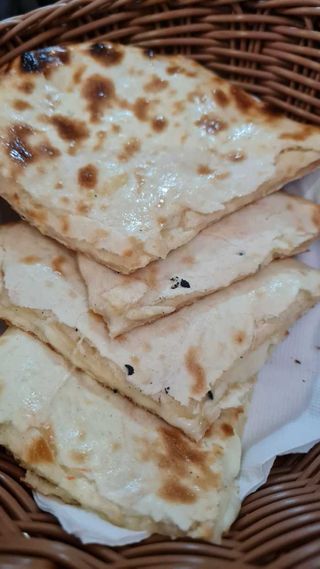 Pan Con Queso